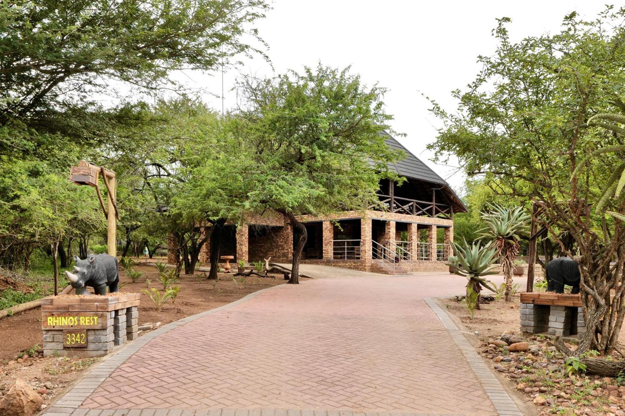 Holiday home Rhinos Rest