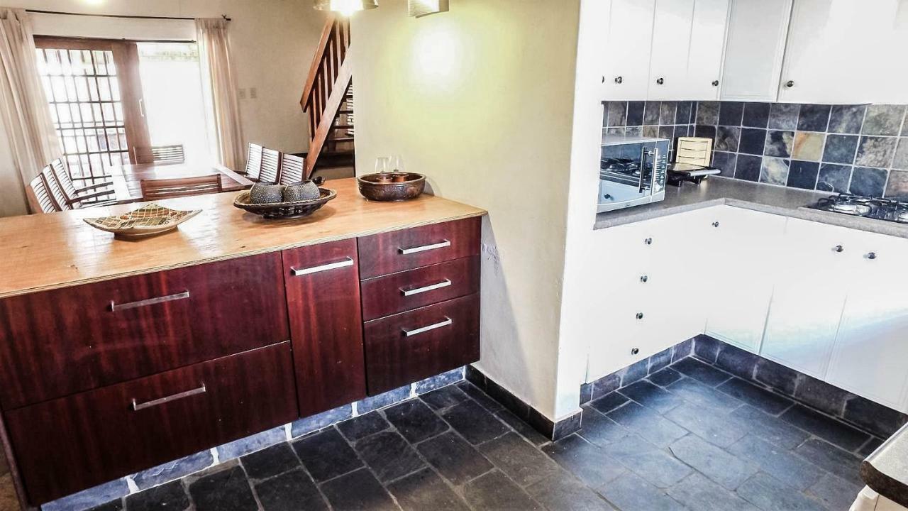 Rhinos Rest Holiday home
