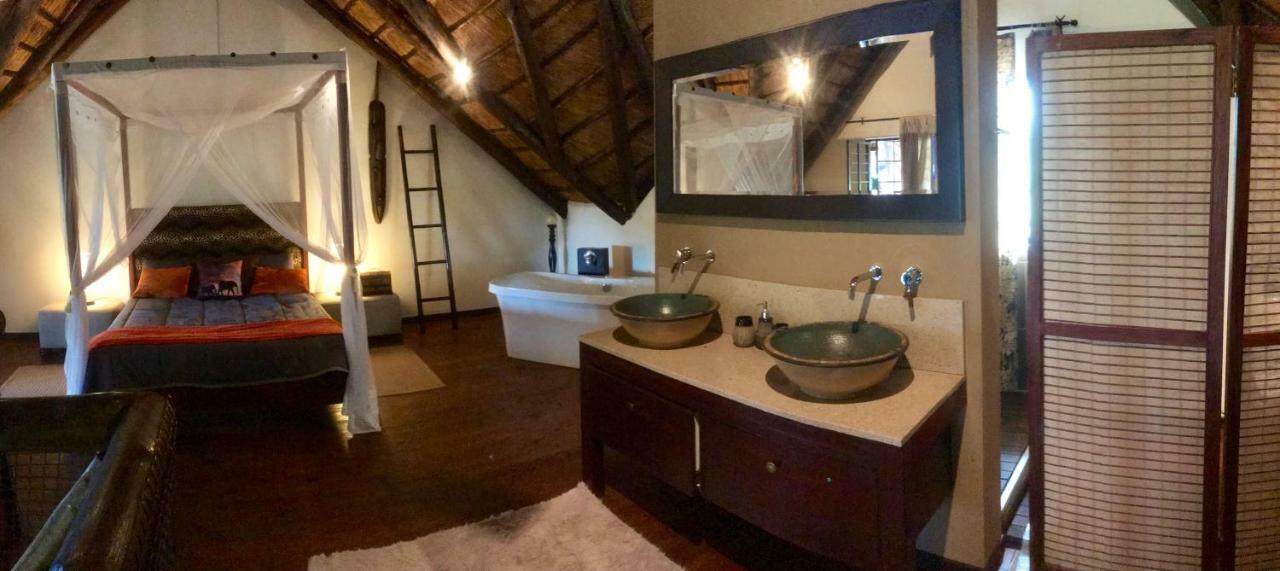 Holiday home Rhinos Rest *